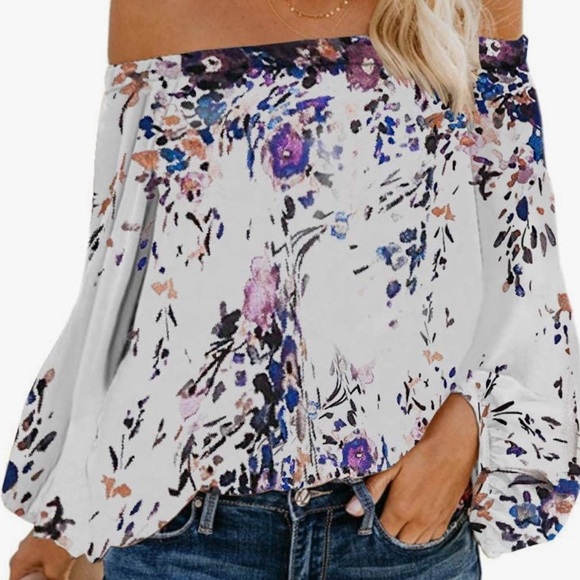 Super cute woman off shoulder floral blouse - Picture 12 of 14